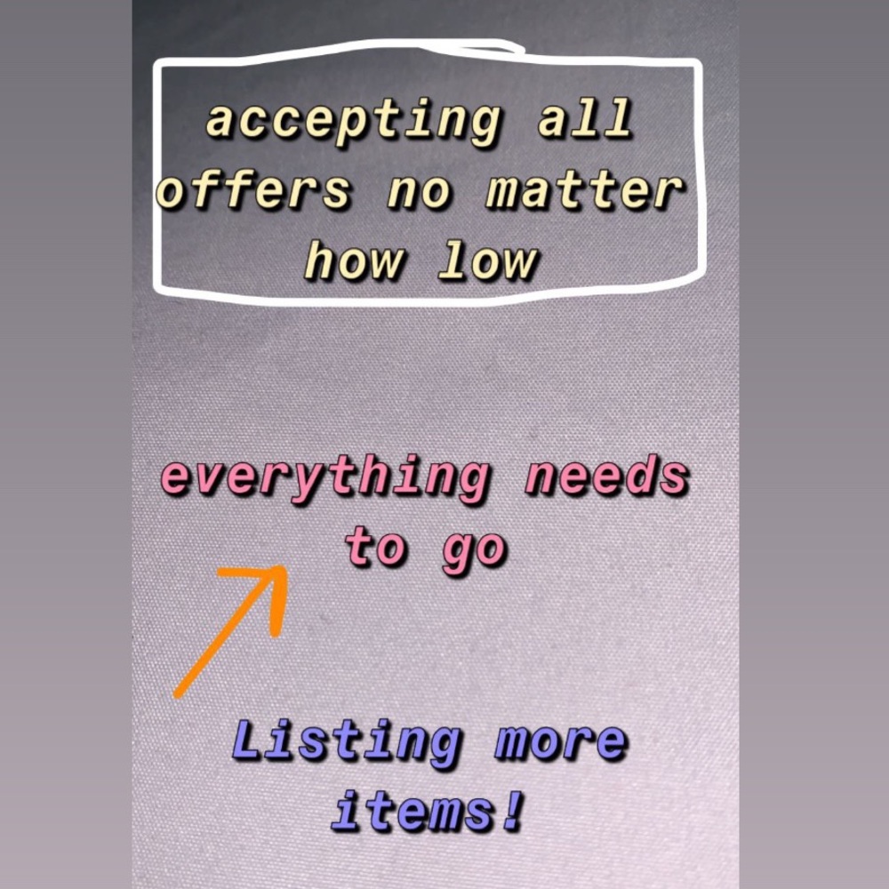 READ PHOTO💥 ACCEPTING ALL OFFERS 😍